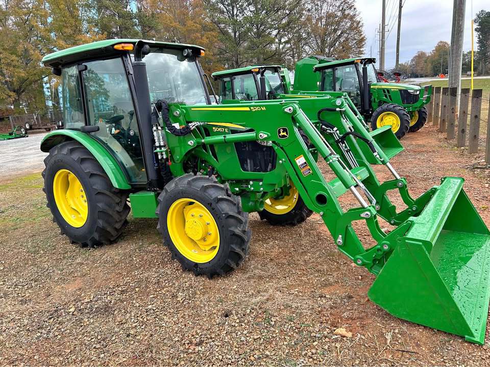 2025 John Deere 5067E Image 1