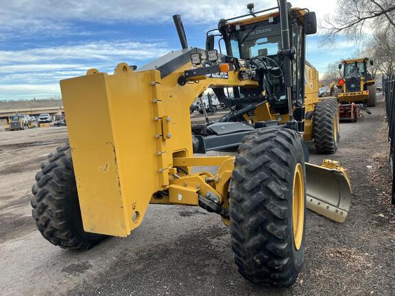 John Deere 772G | 4re Equipment | John Deere 772G