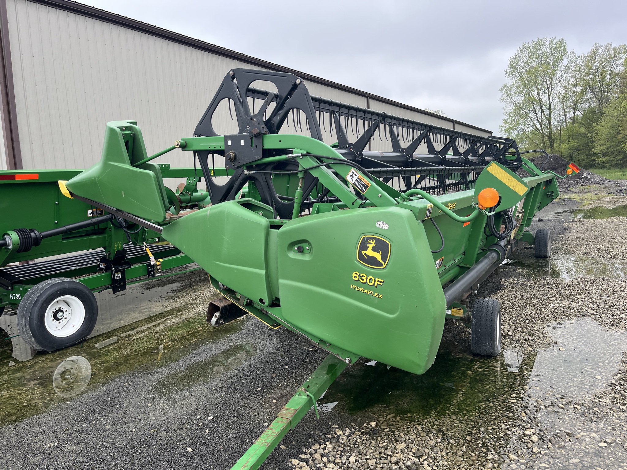 2003 John Deere 630F Image 1