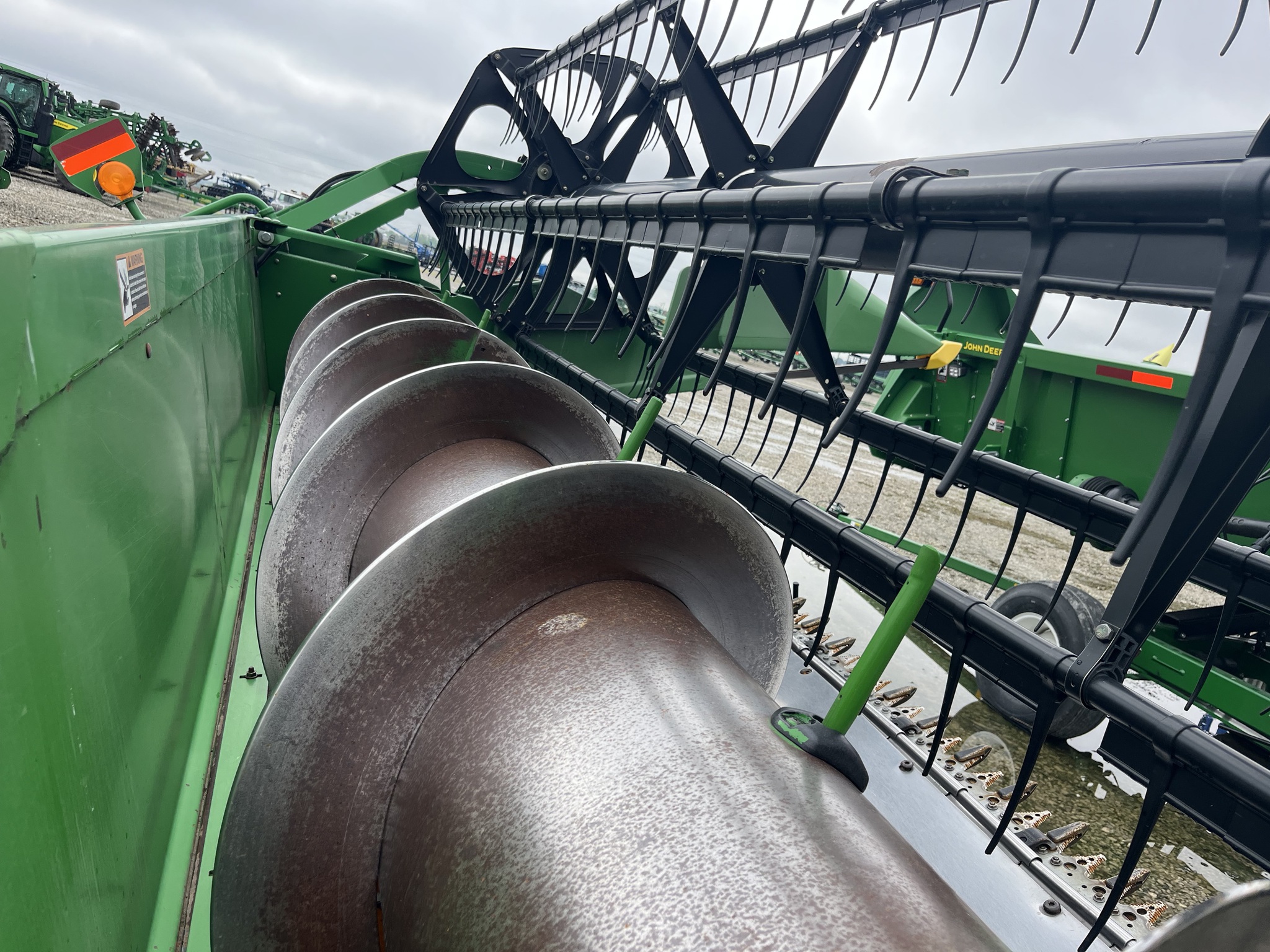 2003 John Deere 630F Image 5