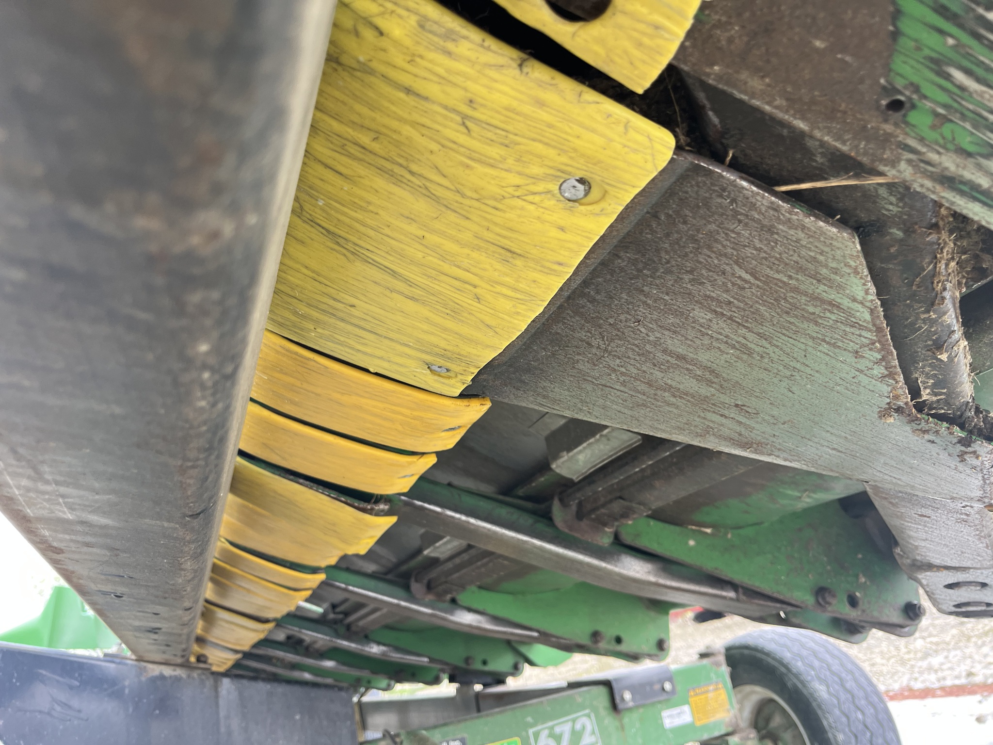 2003 John Deere 630F Image 7