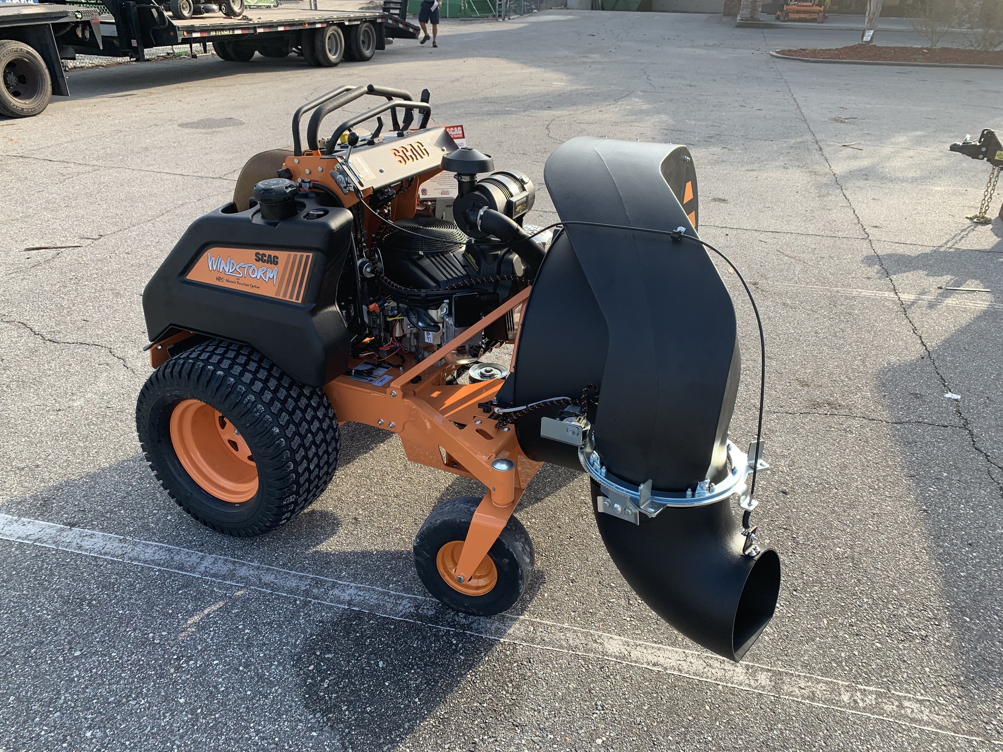 2025 Scag WS23-37BVEFI Image 3