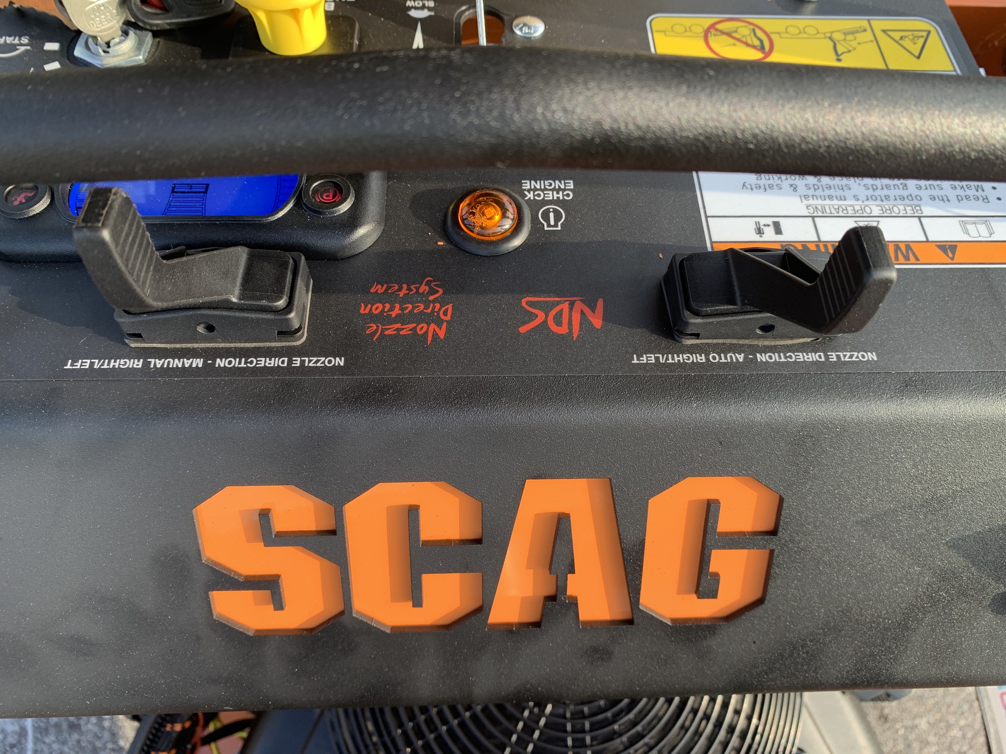 2025 Scag WS23-37BVEFI Image 8