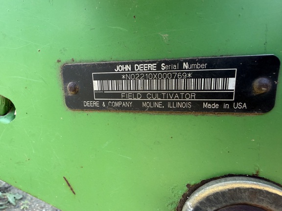 2005 John Deere 2210 - Photo28