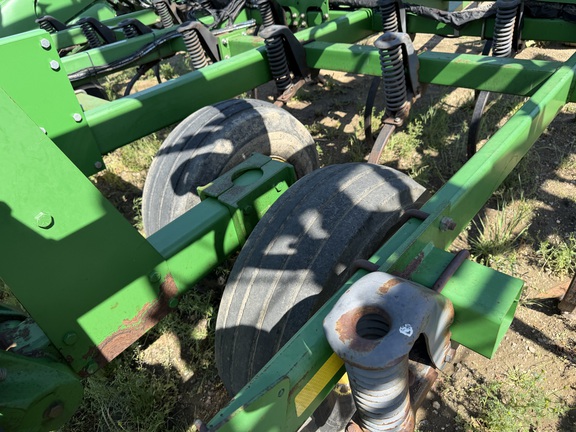 2005 John Deere 2210 - Photo12