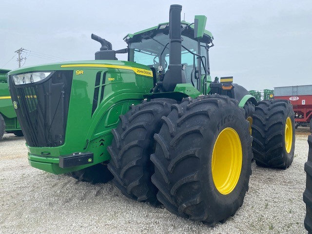  2024 John Deere 9R 590 at Heritage Tractor in Roanoke, IL