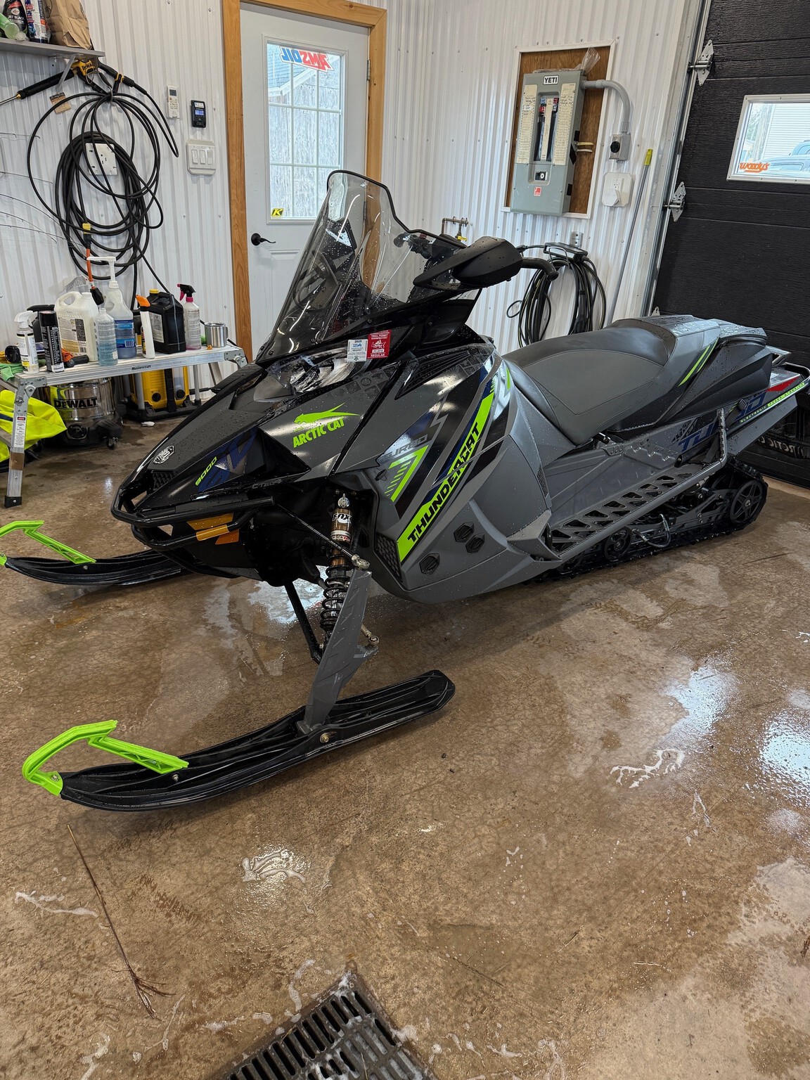 2022 Arctic Cat Thunder Cat ZR9000 Image 1