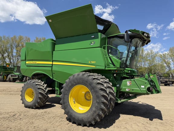  John Deere S780