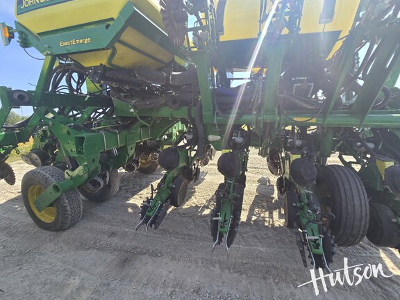 Photo of 2018 John Deere 1795