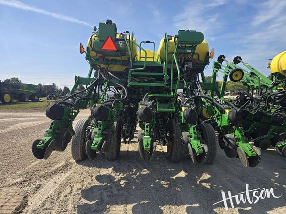 Photo of 2018 John Deere 1795