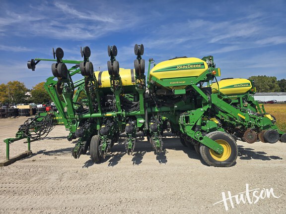 Photo of 2018 John Deere 1795
