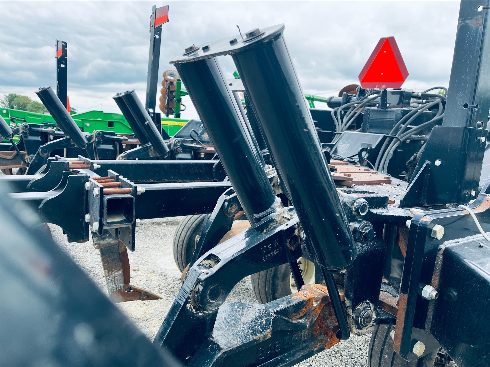 2012 M&W 1710 Image 26