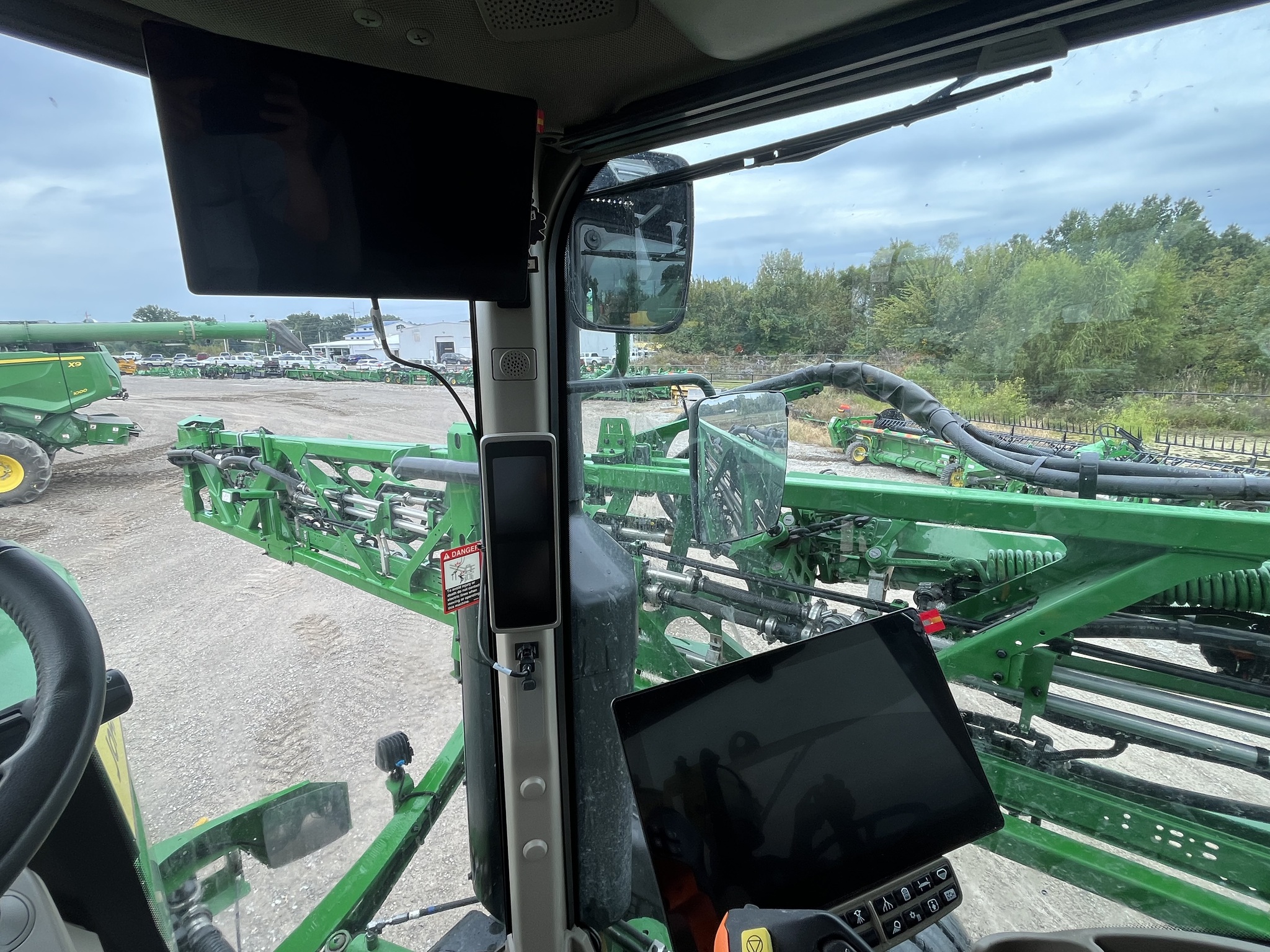  2025 John Deere 616R at Heritage Tractor in Pittsburg, KS