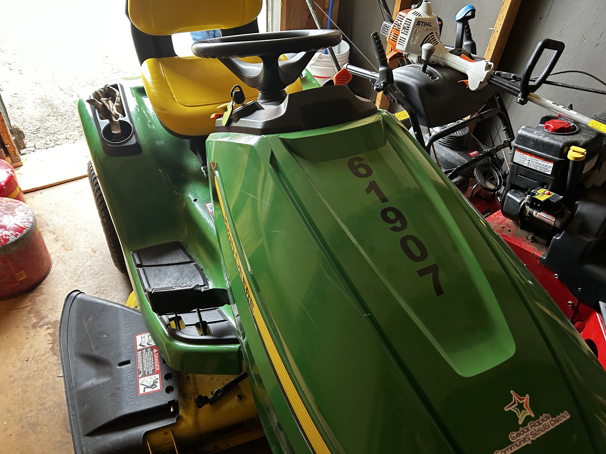 2019 John Deere X350 Image 4