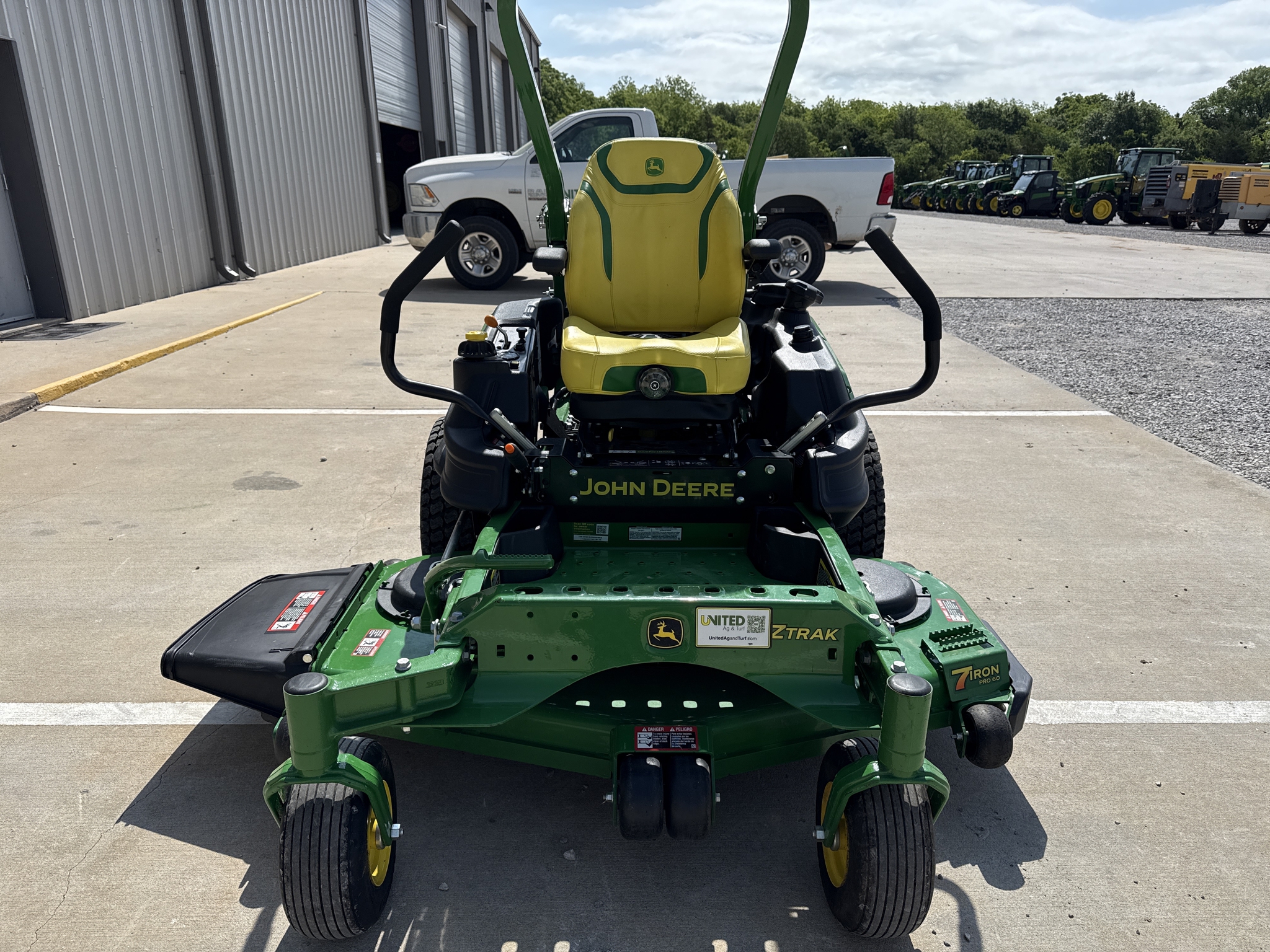 2024 John Deere Z920M Image 15