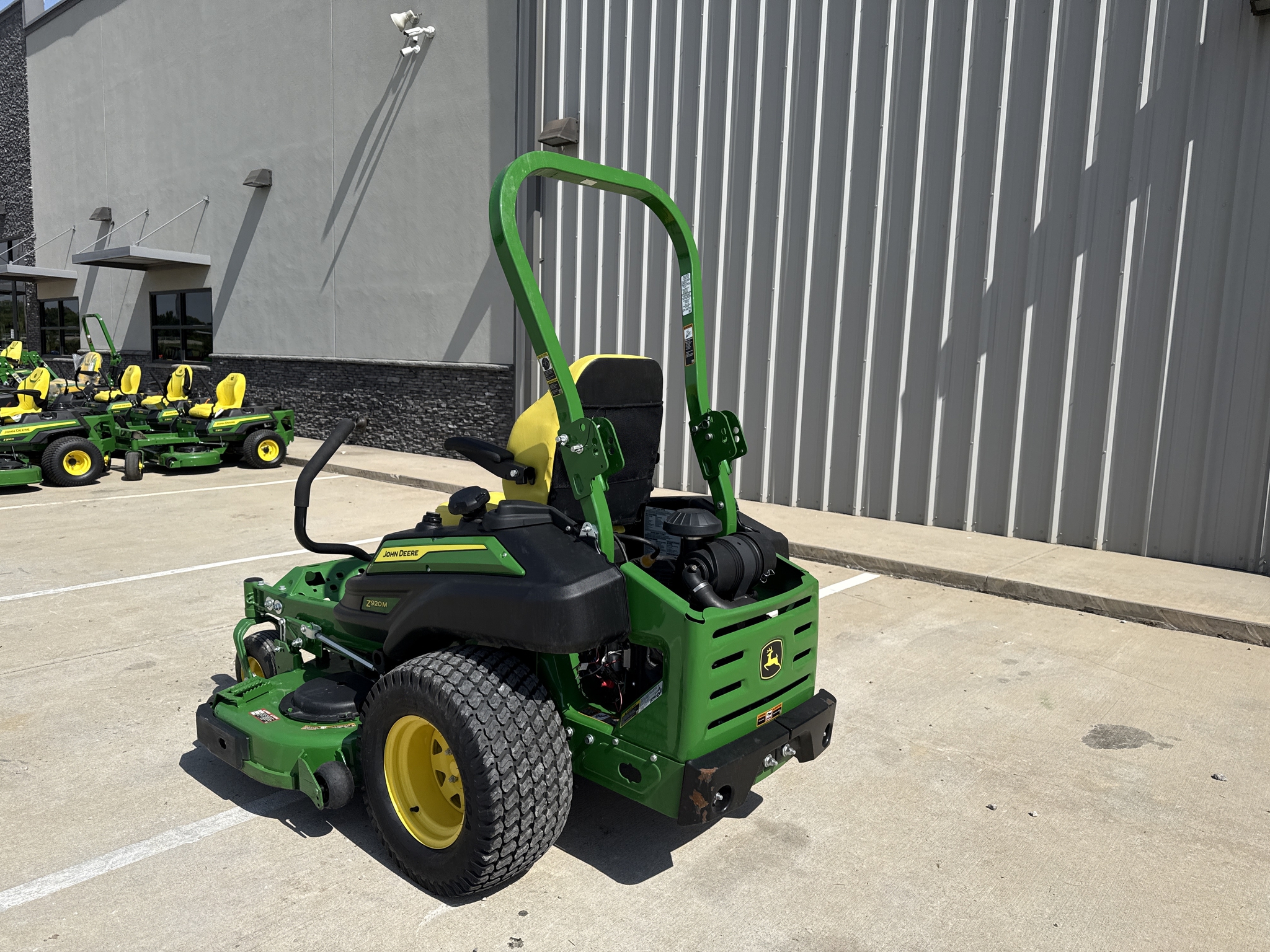 2024 John Deere Z920M Image 6