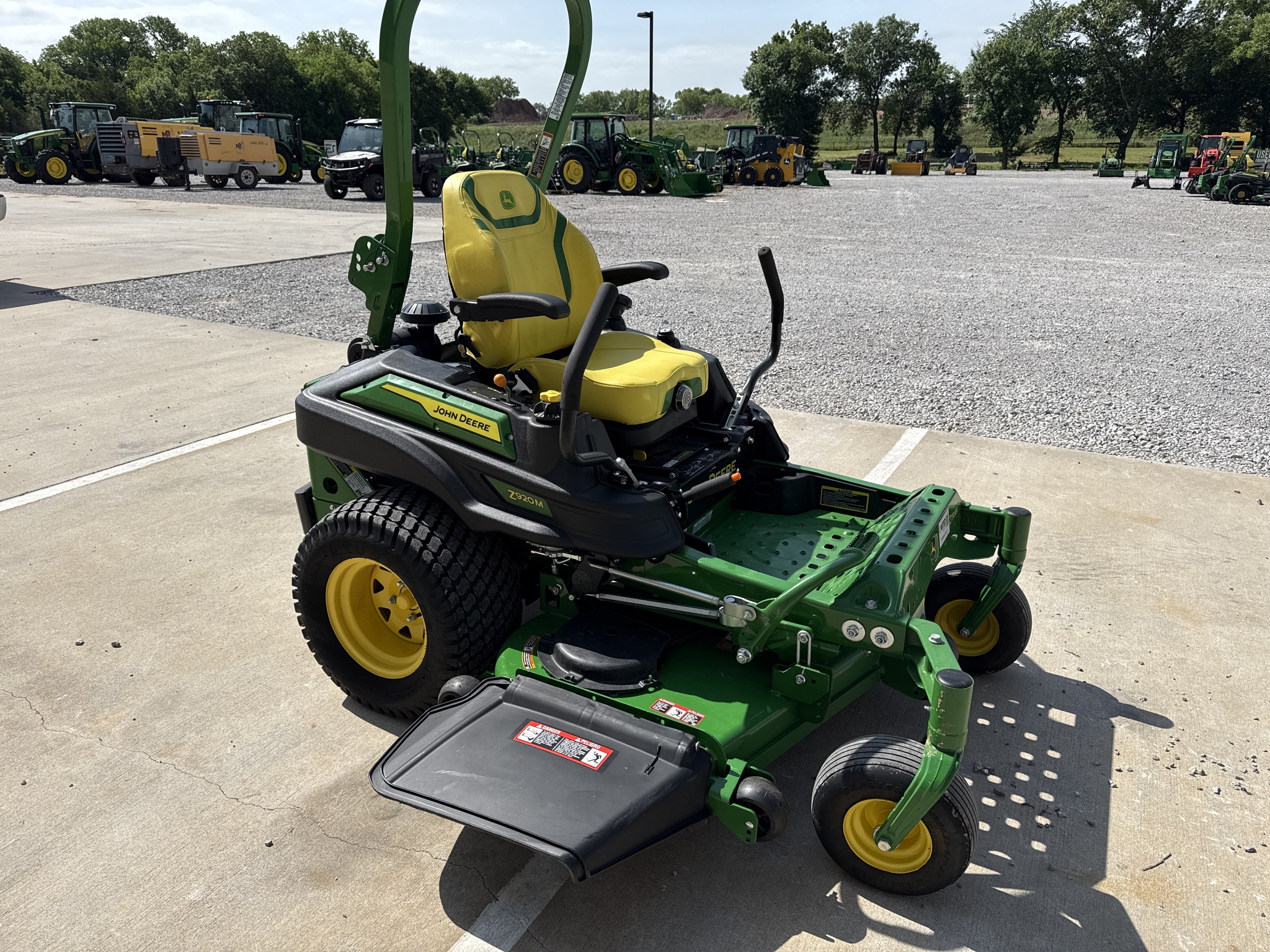 2024 John Deere Z920M Image 14
