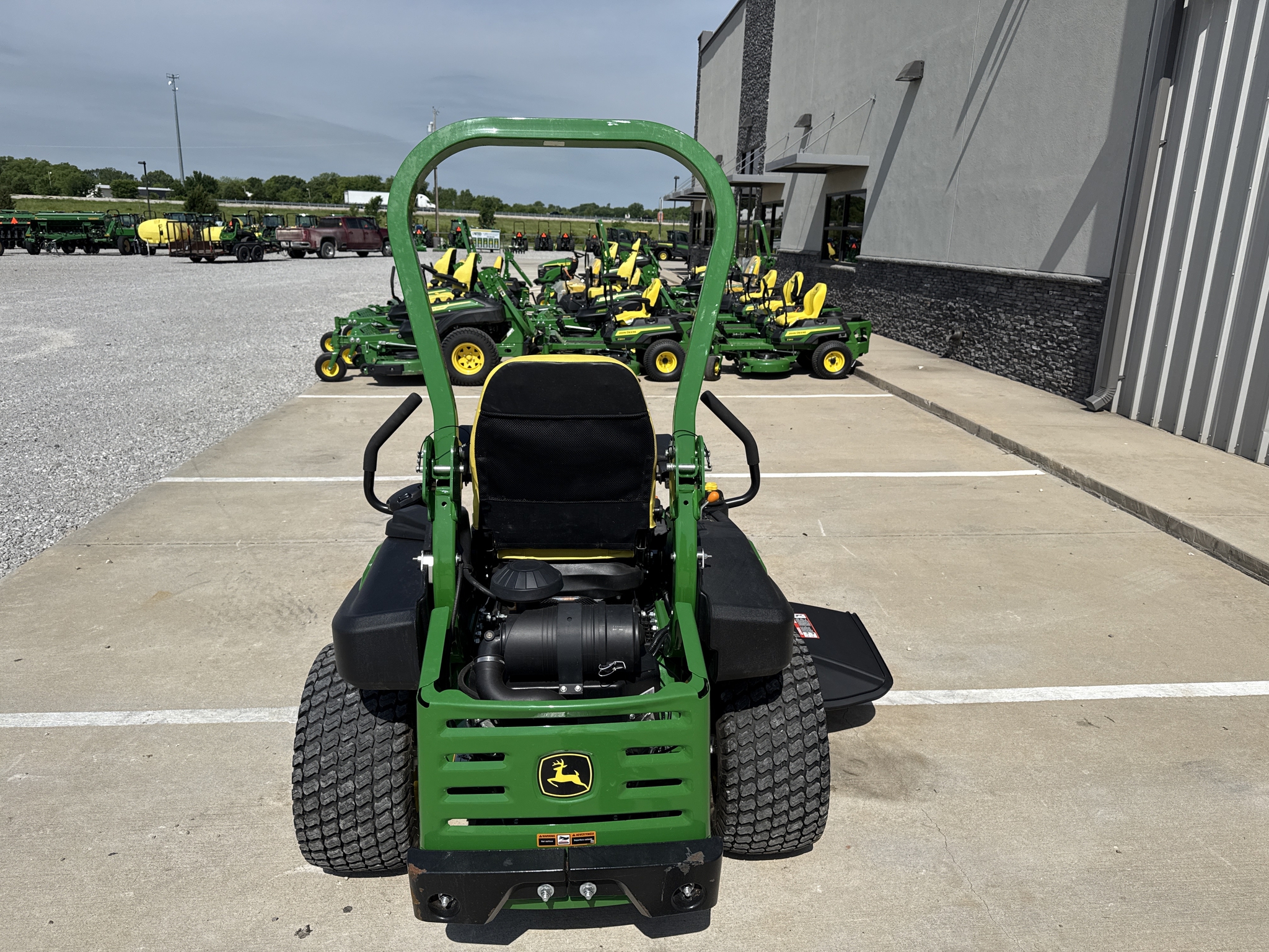 2024 John Deere Z920M Image 18