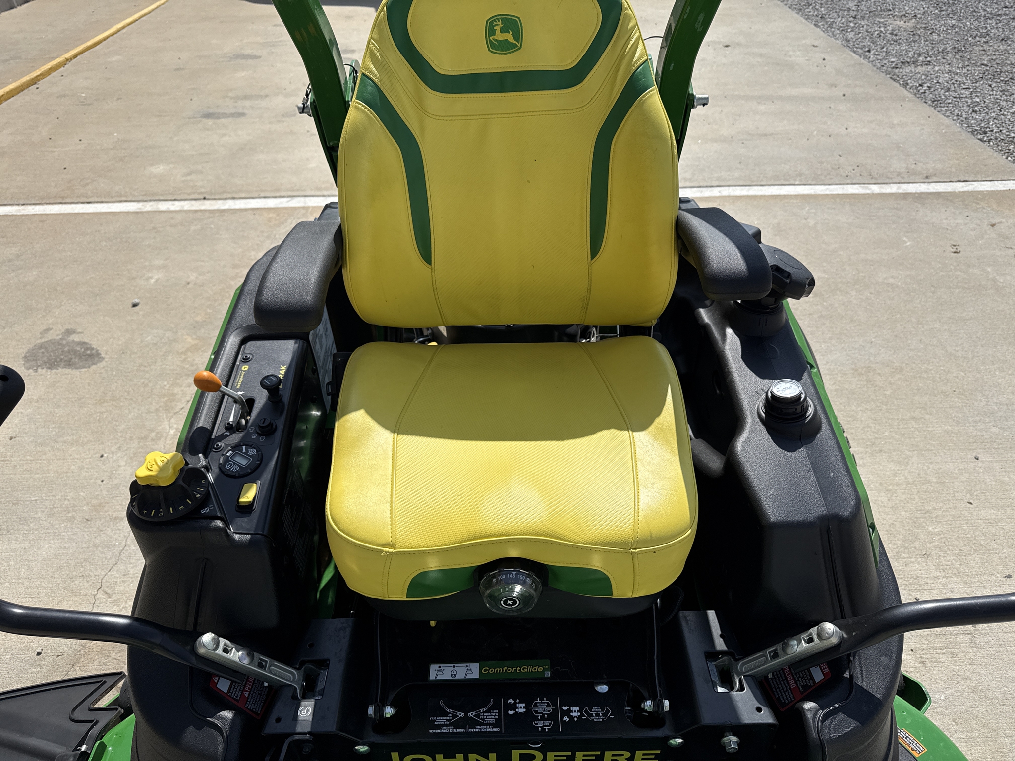 2024 John Deere Z920M Image 19
