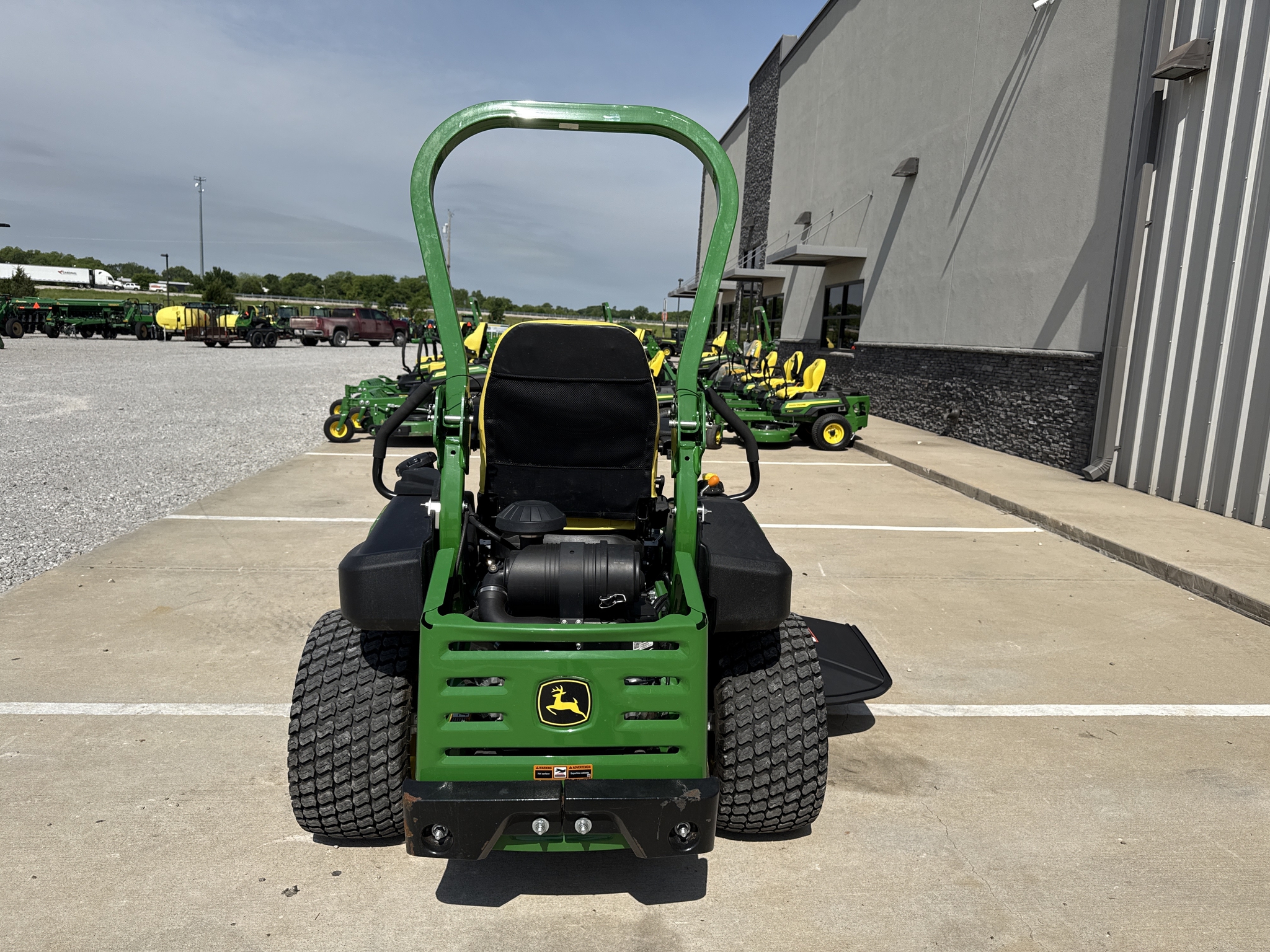2024 John Deere Z920M Image 17