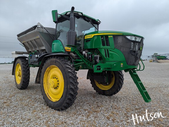 Photo of 2023 John Deere 600R
