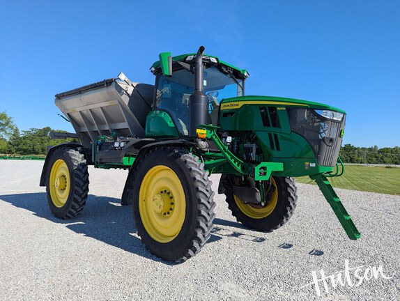 Photo of 2023 John Deere 600R
