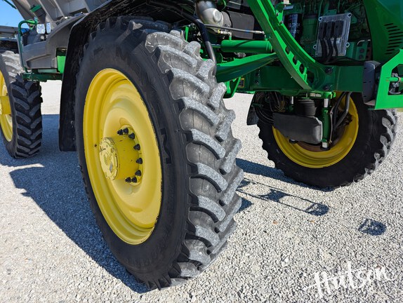Photo of 2023 John Deere 600R
