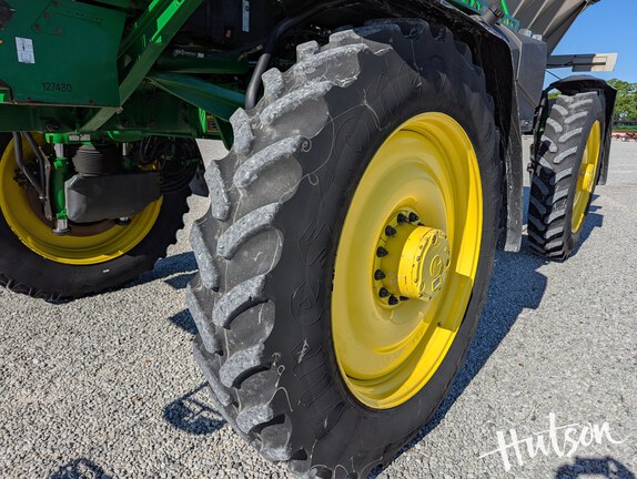 Photo of 2023 John Deere 600R