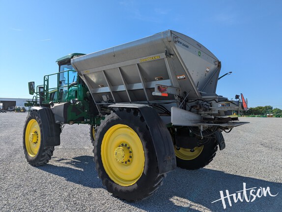 Photo of 2023 John Deere 600R