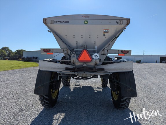 Photo of 2023 John Deere 600R