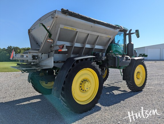 Photo of 2023 John Deere 600R