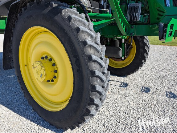 Photo of 2023 John Deere 600R