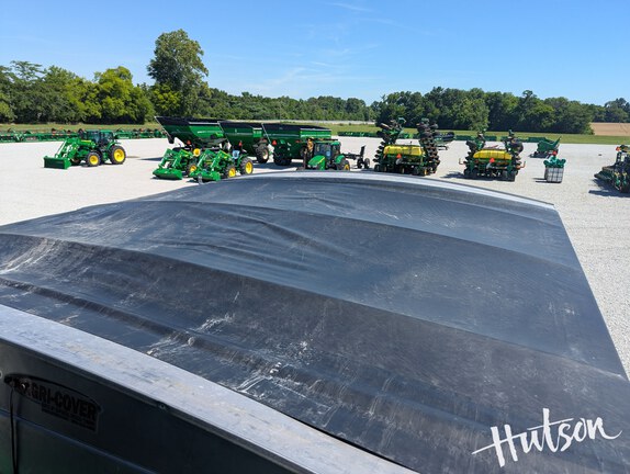 Photo of 2023 John Deere 600R