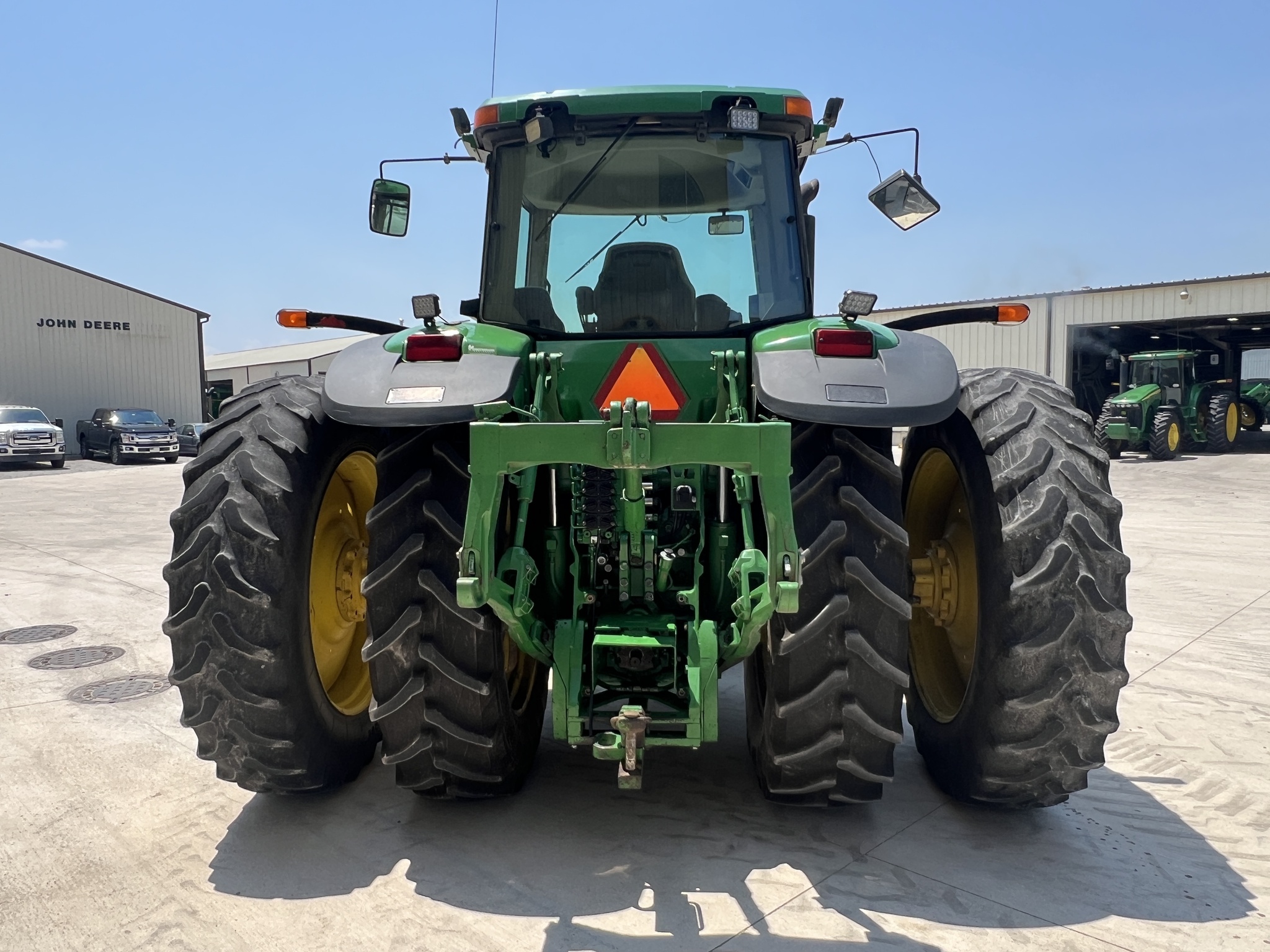 2004 John Deere 8320 Image 4