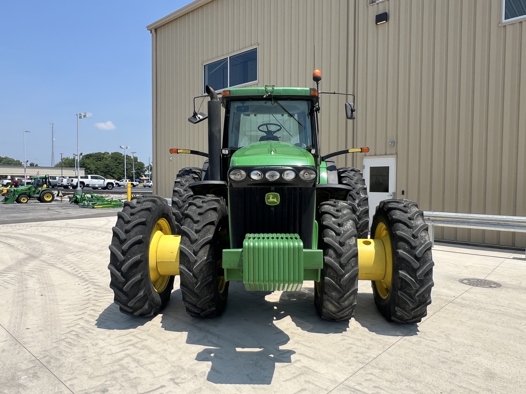 2004 John Deere 8320 Image 8