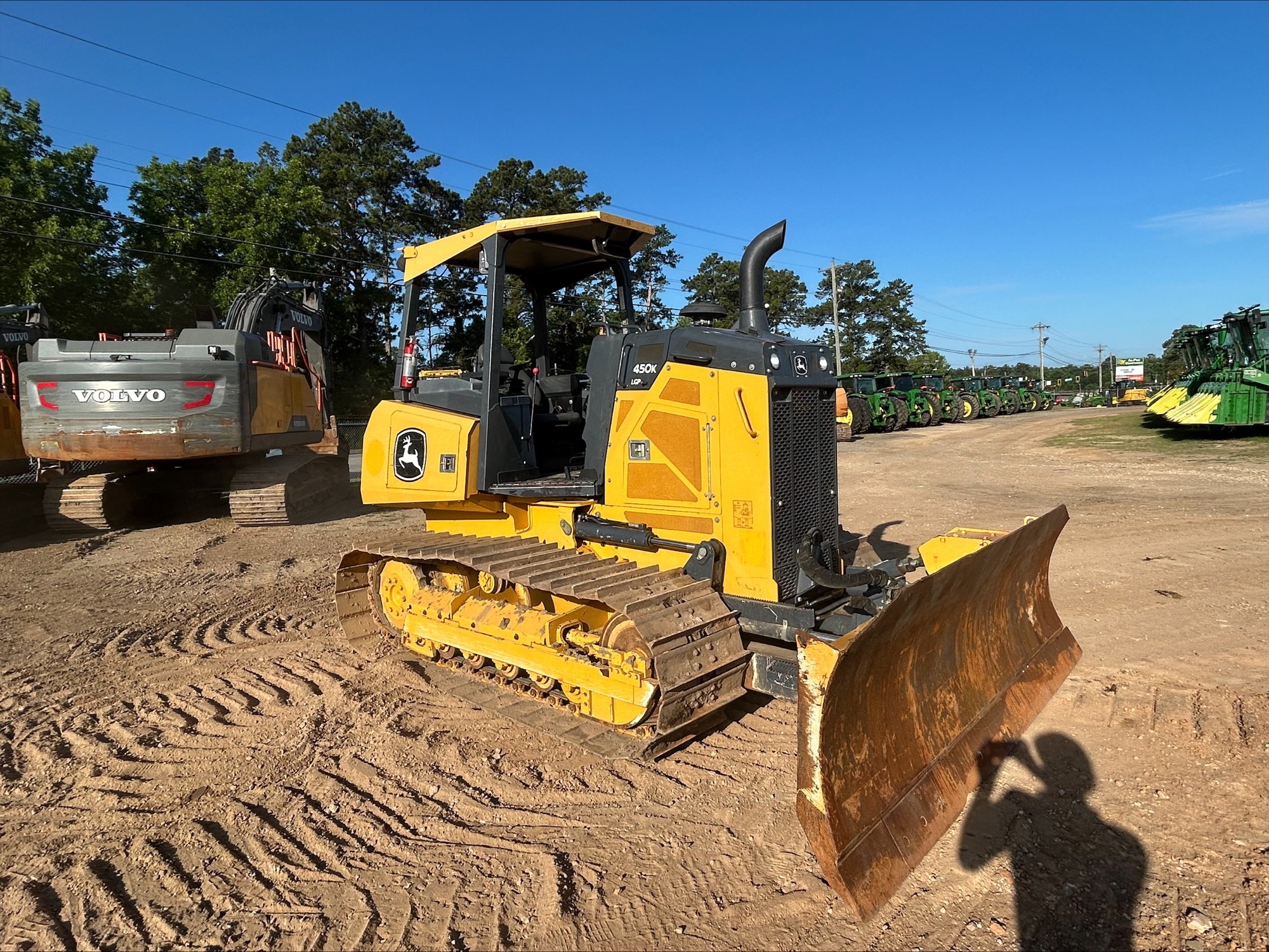 2021 John Deere 450K Image 3