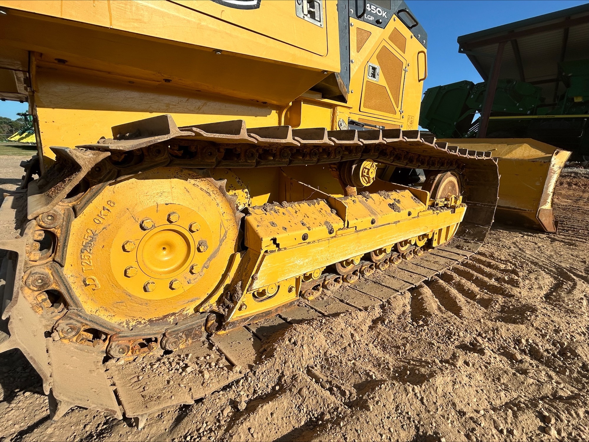2021 John Deere 450K Image 6