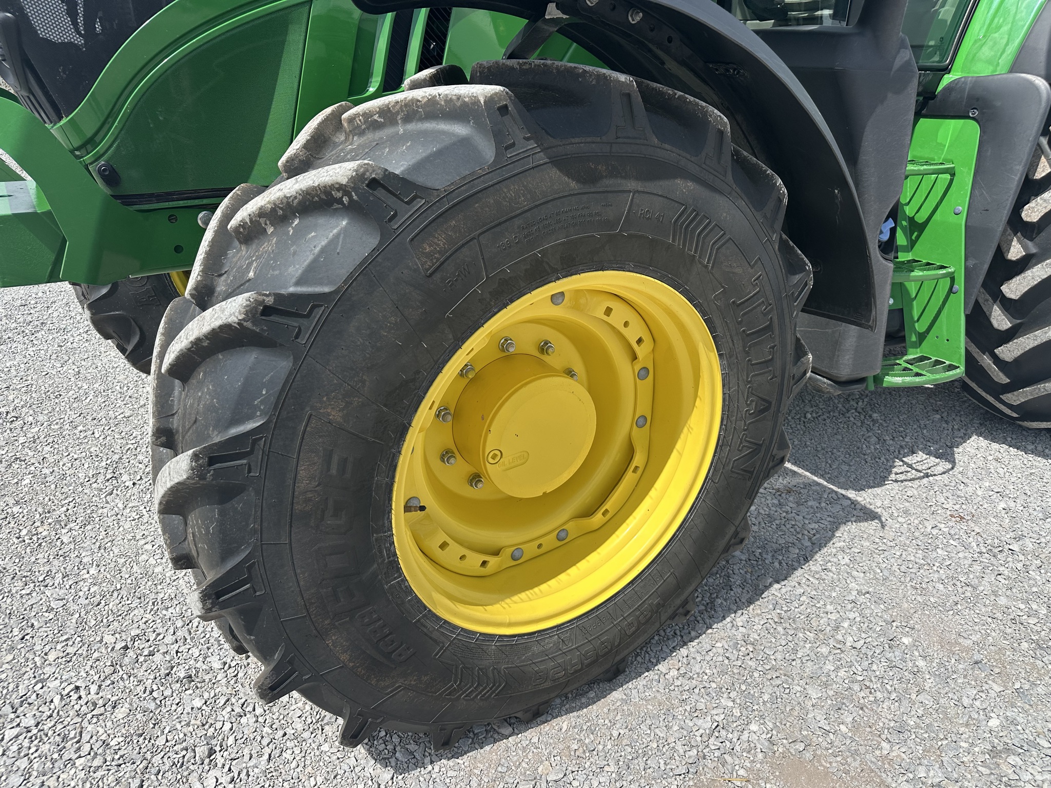 2023 John Deere 6155M Image 15
