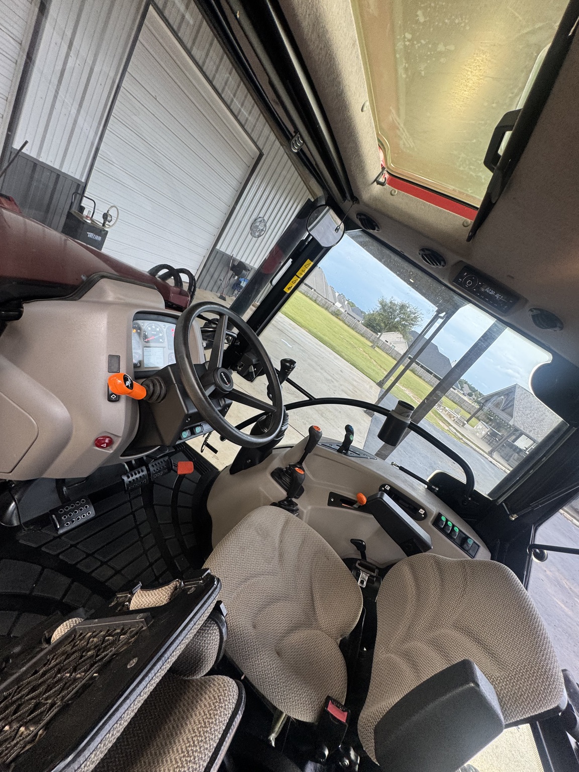 2019 Case IH Farmall 55A Image 10