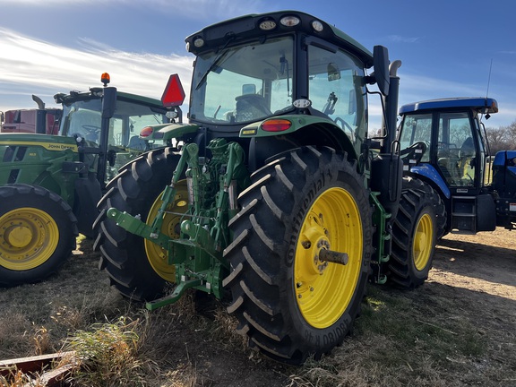2025 John Deere 6R 215 - Photo5