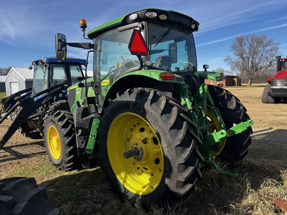 2025 John Deere 6R 215 - Photo3