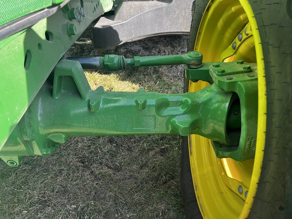 2025 John Deere 6R 215 - Photo10
