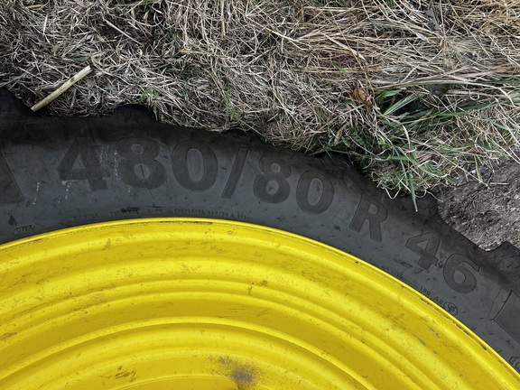 2025 John Deere 6R 215 - Photo13