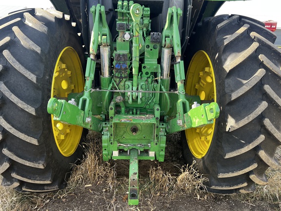 2025 John Deere 6R 215 - Photo17