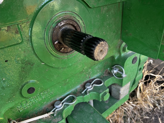 2025 John Deere 6R 215 - Photo19