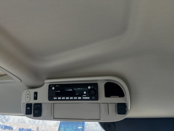 2025 John Deere 6R 215 - Photo23