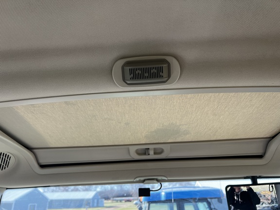 2025 John Deere 6R 215 - Photo24