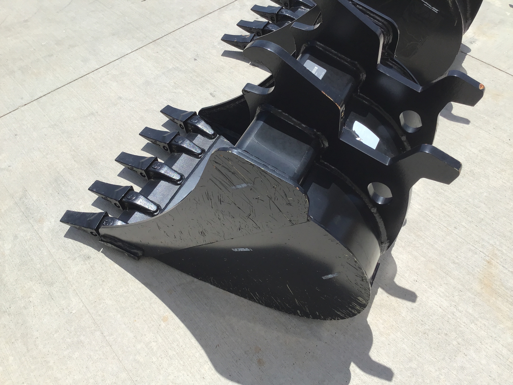 2024 John Deere BYT10991 24