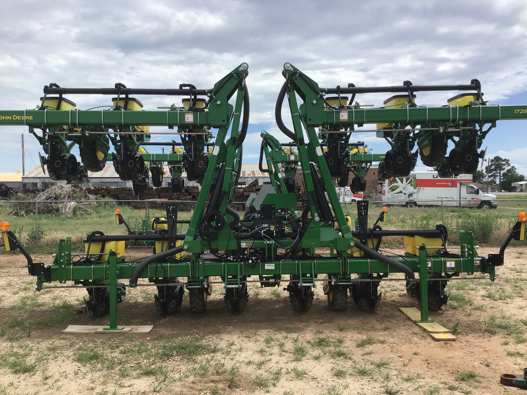 2024 John Deere 1725 Image 5