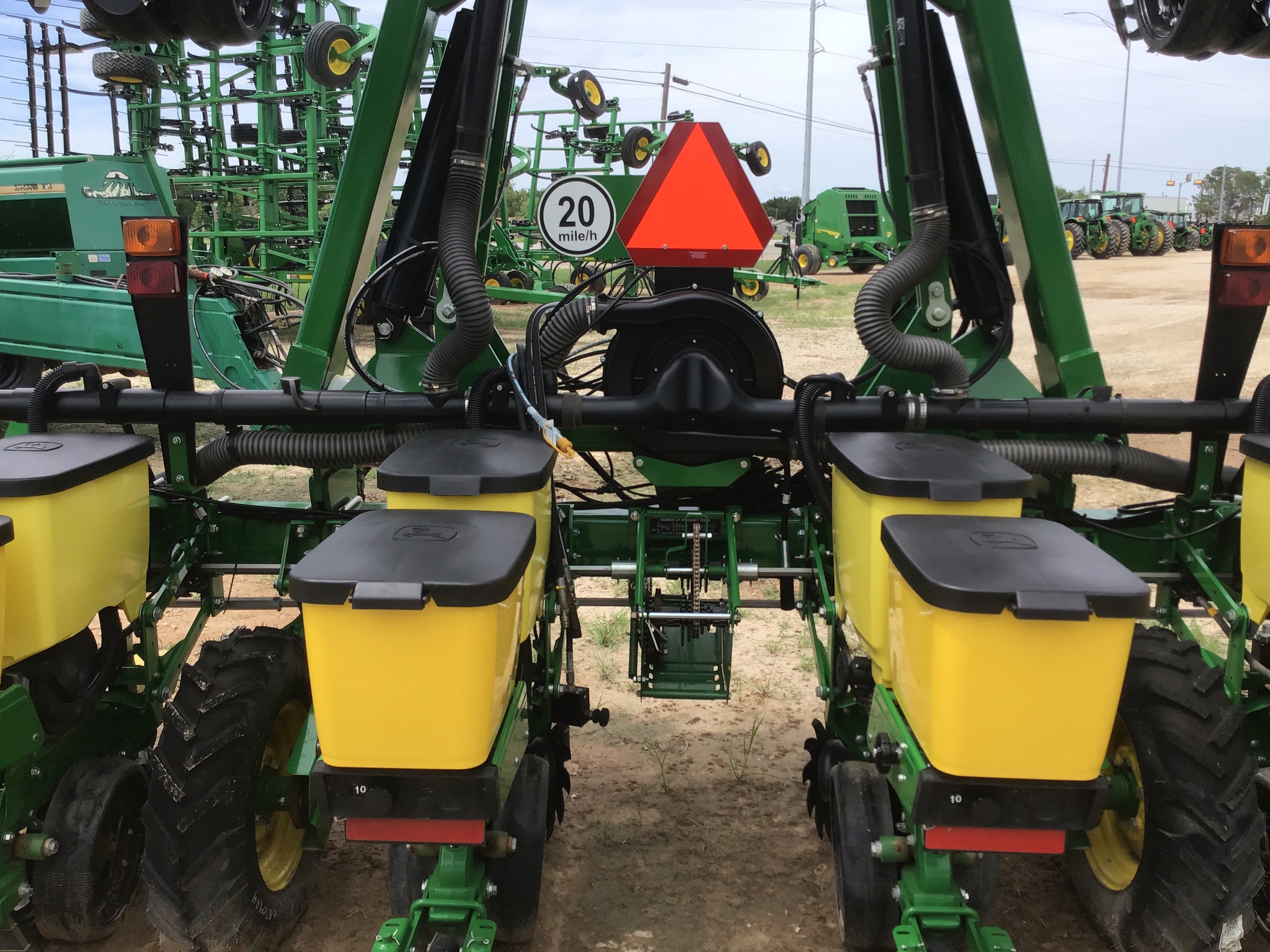 2024 John Deere 1725 Image 4